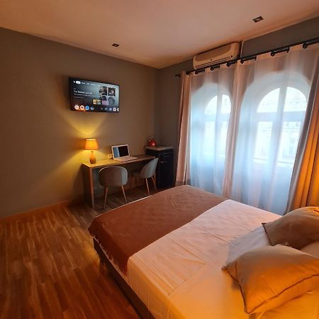 Luxury Green Hostal Madrid Gran Via ภายนอก รูปภาพ