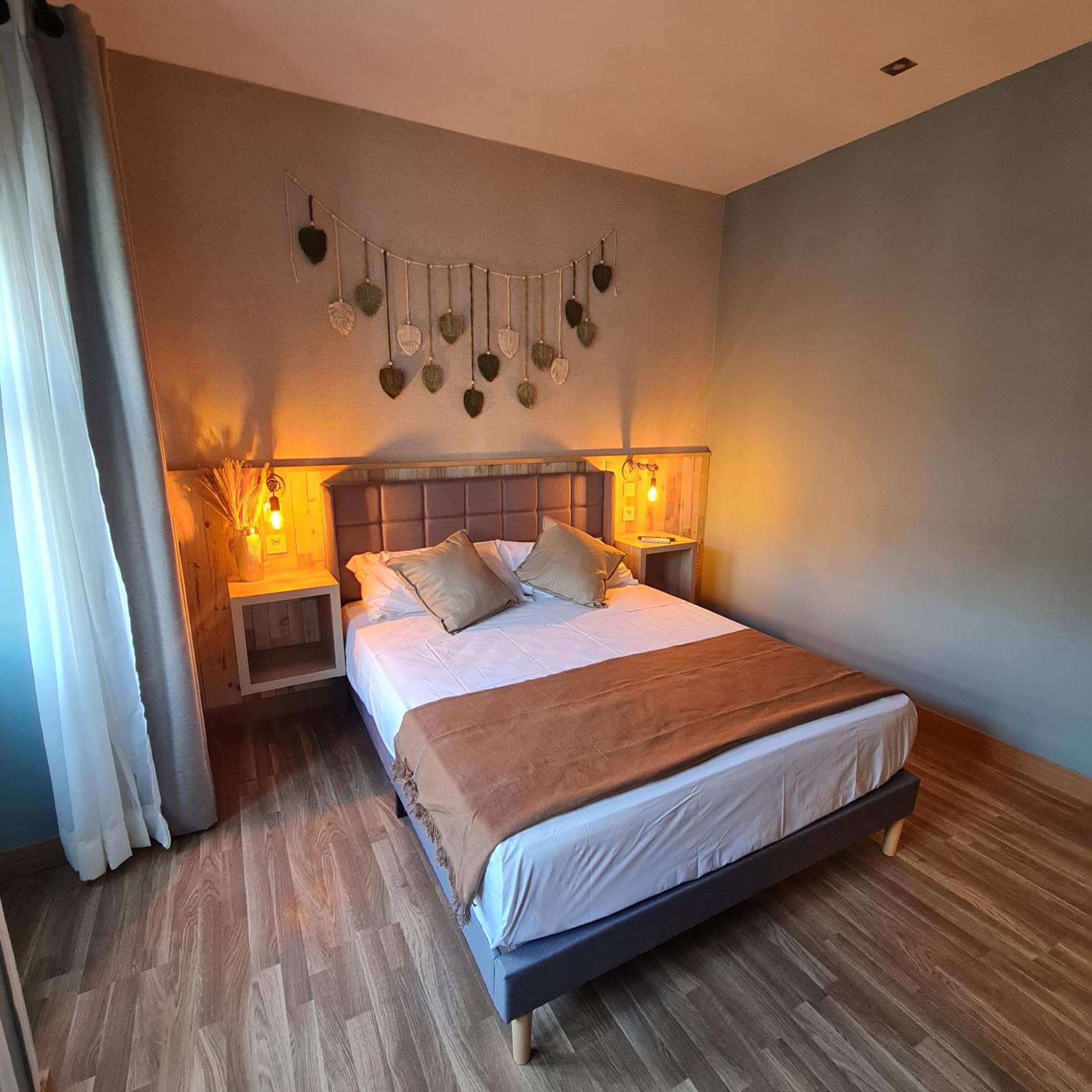 Luxury Green Hostal Madrid Gran Via ภายนอก รูปภาพ