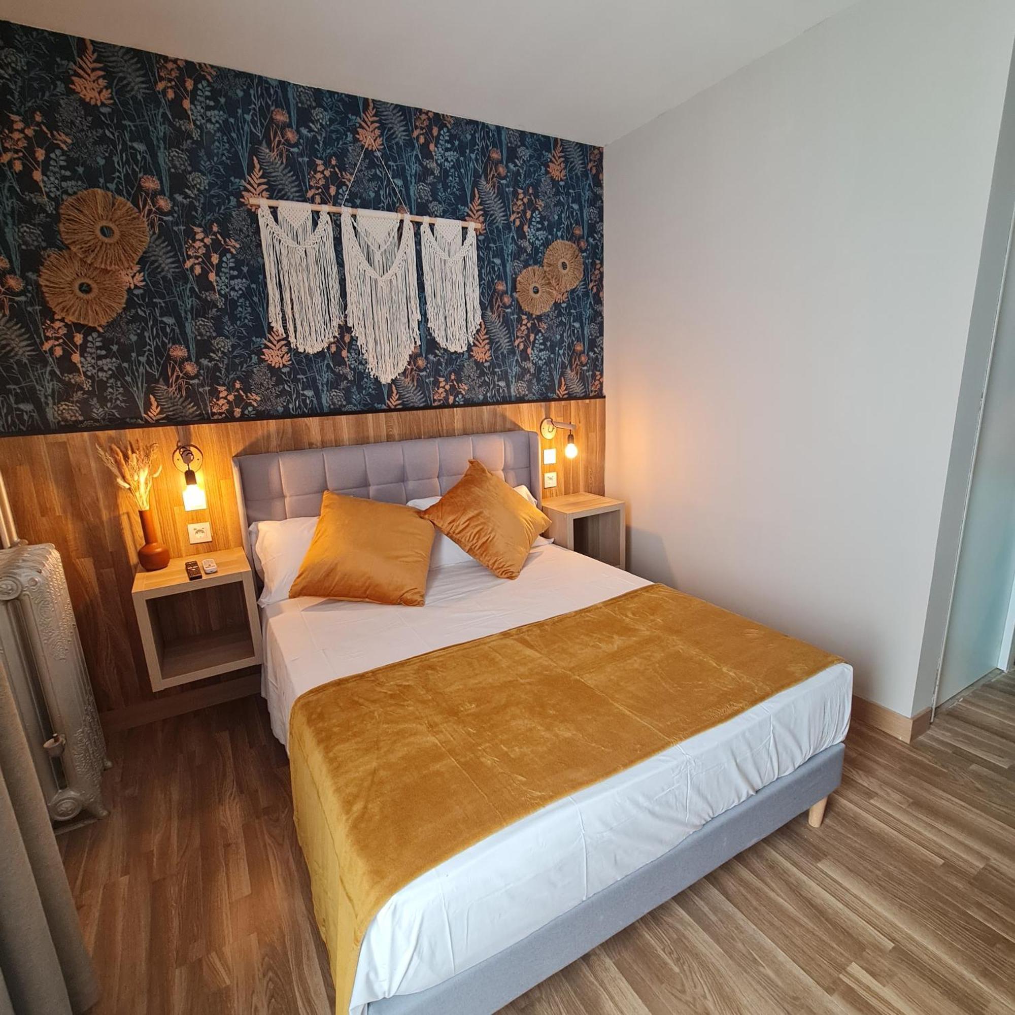 Luxury Green Hostal Madrid Gran Via ภายนอก รูปภาพ